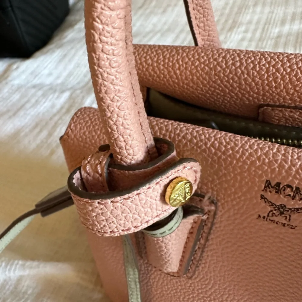 Pink MCM mini Milla bag - Picture 4 of 12